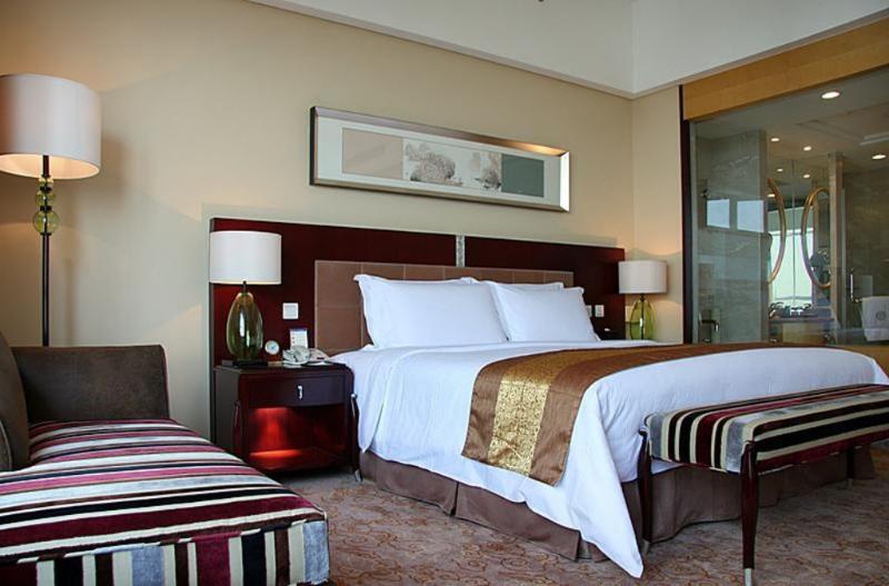 Yu Long International 5*
