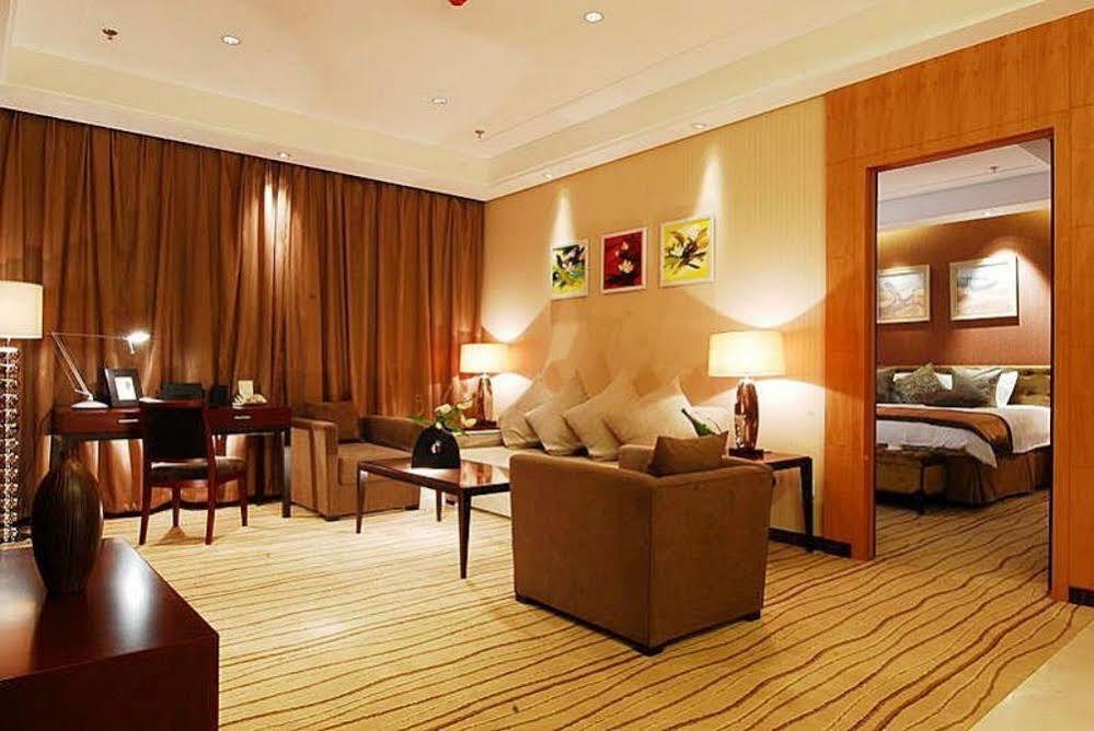 Yu Long International 5* Peking