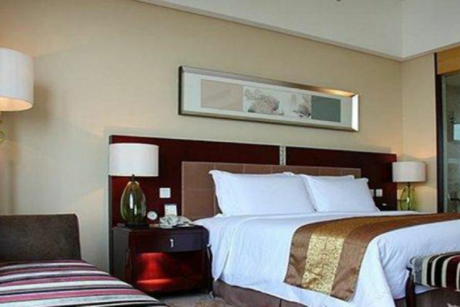 Yu Long International Hotel 5*