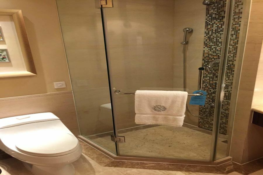 Yu Long International Hotel